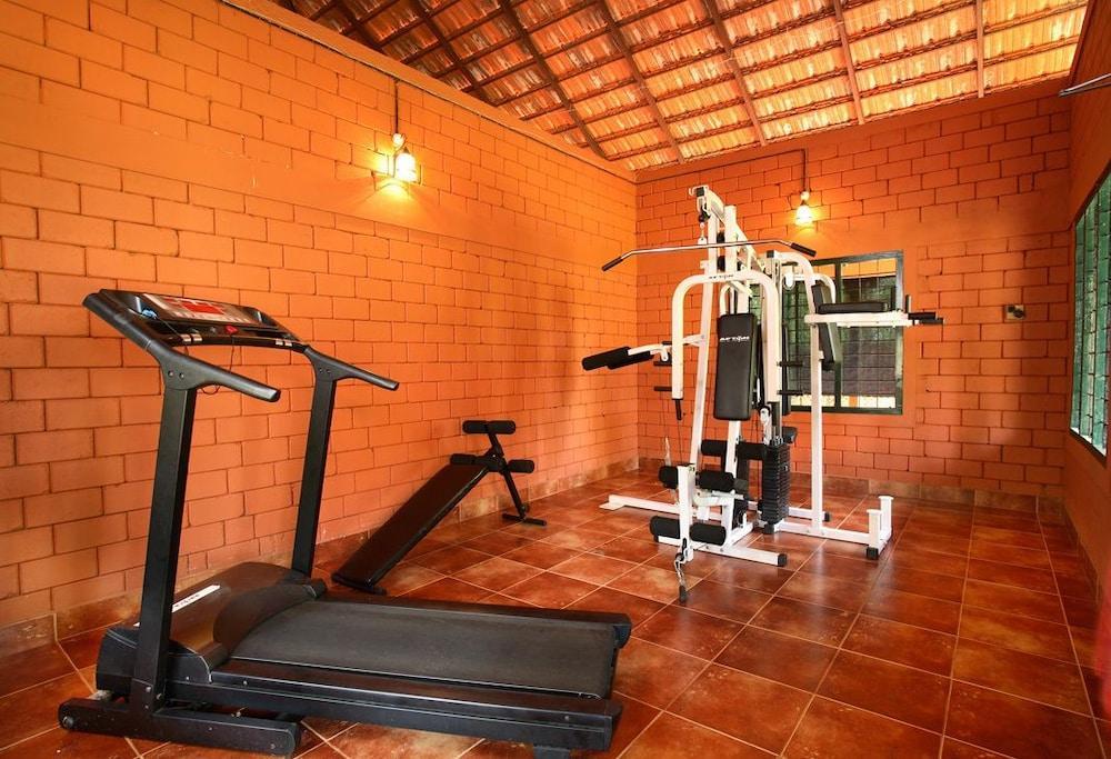 Cocobay Resort Кумараком Екстериор снимка