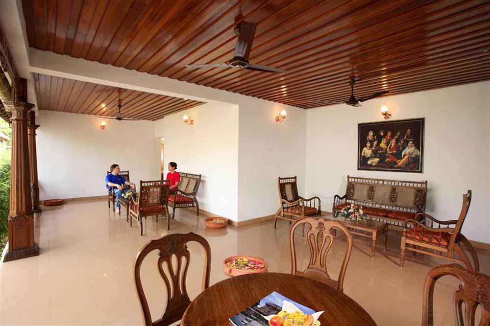 Cocobay Resort Кумараком Интериор снимка